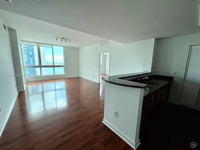 Продажа квартиры #3014 - фото 6501865