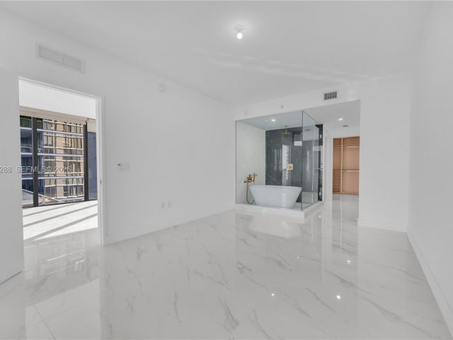 Продажа квартиры #1407 - фото 6874691