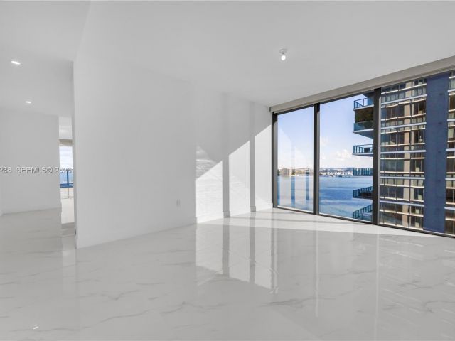 Продажа квартиры #1407 - фото 6874701