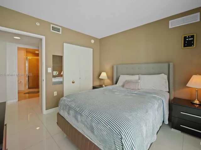 Квартира в аренду номер1-1101 - фото 6488640