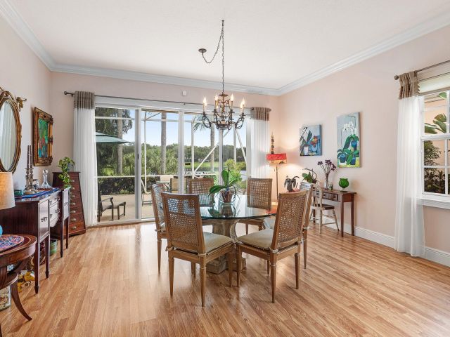 Продажа дома по адресу 2053 Valencia Drive - фото 6533264