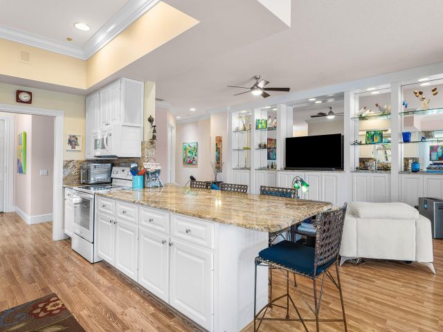 Продажа дома по адресу 2053 Valencia Drive - фото 6533270