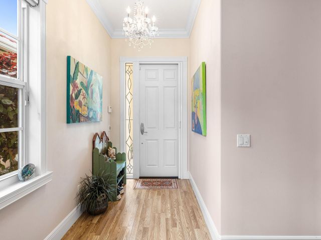 Продажа дома по адресу 2053 Valencia Drive - фото 6533271