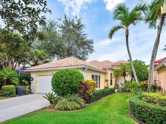 Продажа дома по адресу 2053 Valencia Drive - фото 6533273