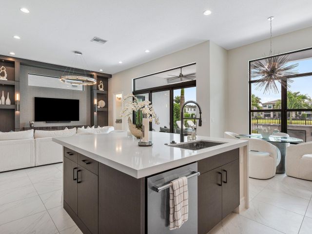 Продажа дома по адресу 9022 Chauvet Way - фото 6534955