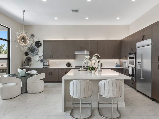 Продажа дома по адресу 9022 Chauvet Way - фото 6534957