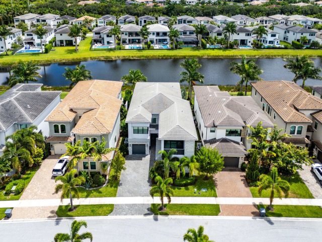 Продажа дома по адресу 9022 Chauvet Way - фото 6534960