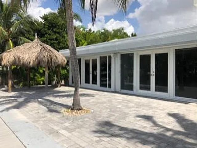 Продажа дома по адресу 1740 SE 7th Street - фото 6491853