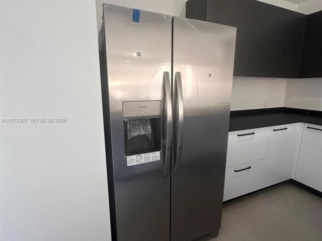 Дом в аренду по адресу 538 NW 17th Ave 0 - фото 7532461