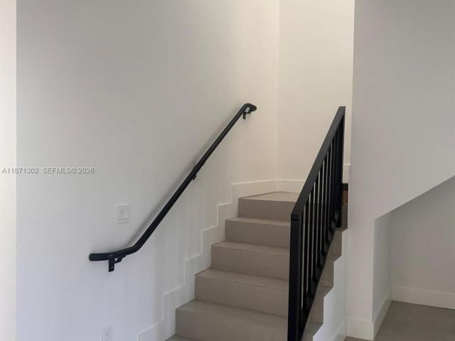 Дом в аренду по адресу 538 NW 17th Ave 0 - фото 7532473