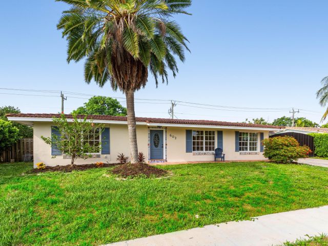 Продажа дома по адресу 602 Heron Drive - фото 6532794