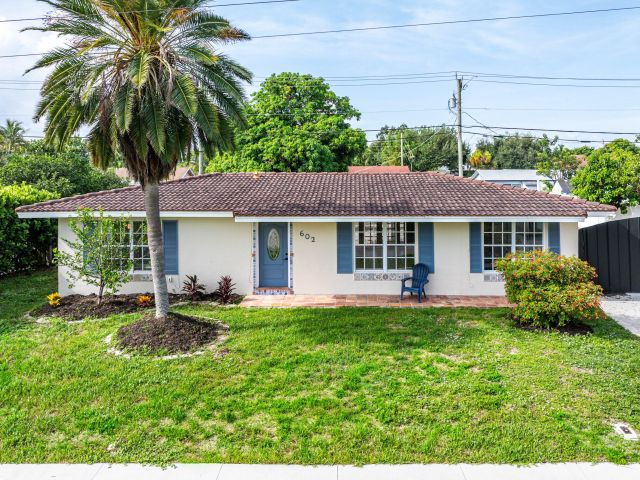 Продажа дома по адресу 602 Heron Drive - фото 6532795