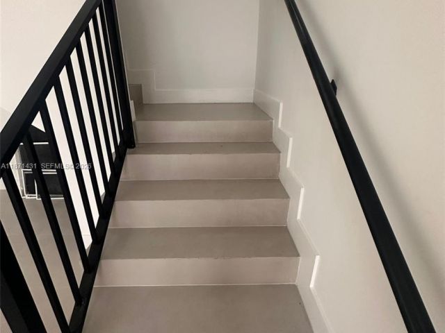 Дом в аренду по адресу 532 NW 17th Ave 0 - фото 7532209