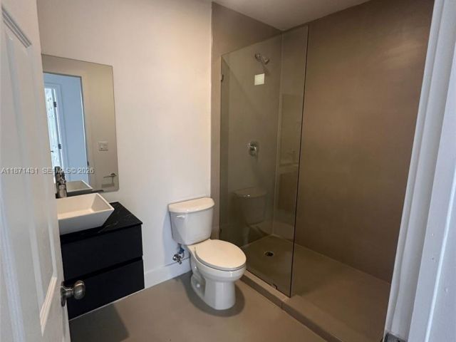 Дом в аренду по адресу 532 NW 17th Ave 0 - фото 7532212