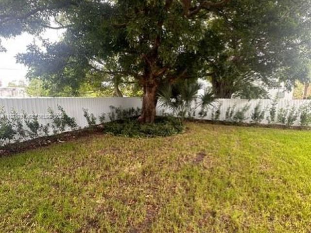 Дом в аренду по адресу 532 NW 17th Ave 0 - фото 7532218