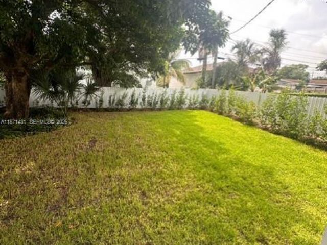 Дом в аренду по адресу 532 NW 17th Ave 0 - фото 7532220