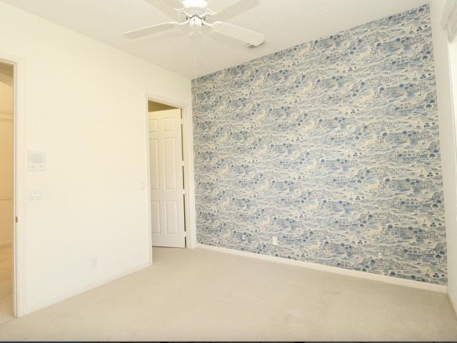 Дом в аренду по адресу 9183 Bay Point Circle - фото 6506621