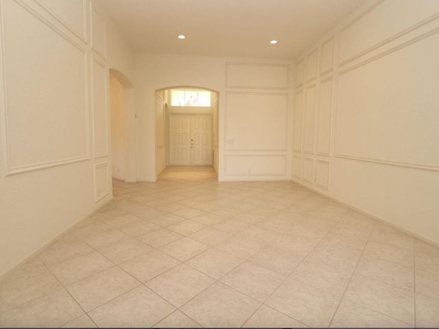 Дом в аренду по адресу 9183 Bay Point Circle - фото 6506633