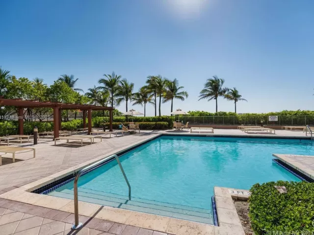 Продажа квартиры #604 - фото 6493399