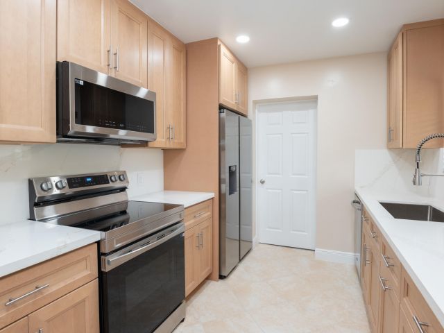 Дом в аренду по адресу 374 Linda Lane - фото 6533687