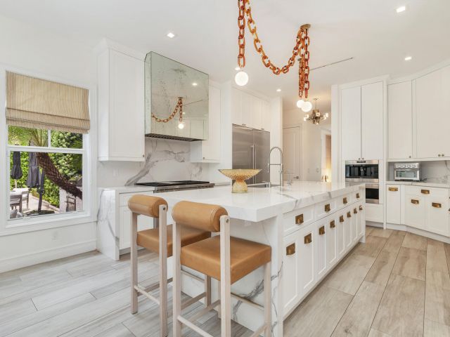 Продажа дома по адресу 140 Edmor Road - фото 6506521