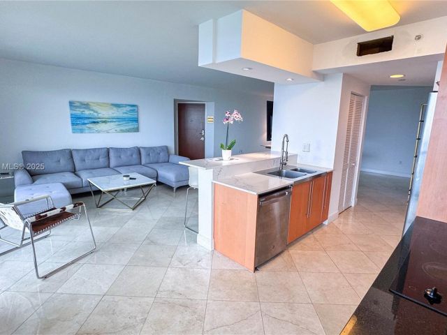 Квартира в аренду номер3811 - фото 6550509