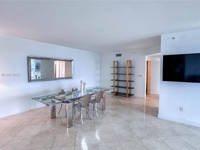 Квартира в аренду номер3811 - фото 6550516