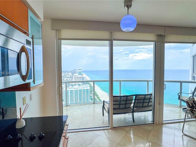 Квартира в аренду номер3811 - фото 6550519