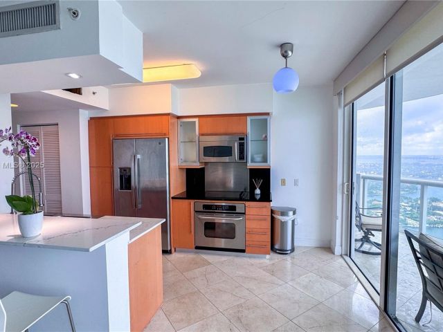 Квартира в аренду номер3811 - фото 6550520