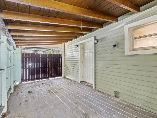 Дом в аренду по адресу 3717 Pinewood Avenue - фото 6506550