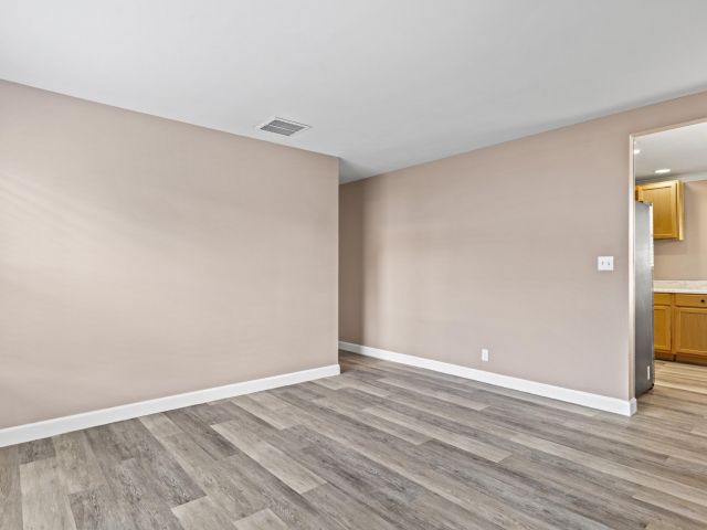 Дом в аренду по адресу 3717 Pinewood Avenue - фото 6506561