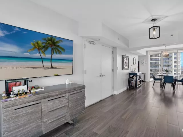 Продажа квартиры #1607 - фото 6493220