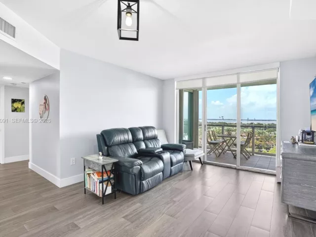 Продажа квартиры #1607 - фото 6493221