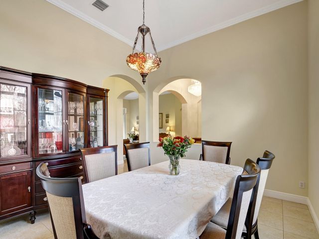 Продажа дома по адресу 8123 Woodslanding Trail - фото 6506607