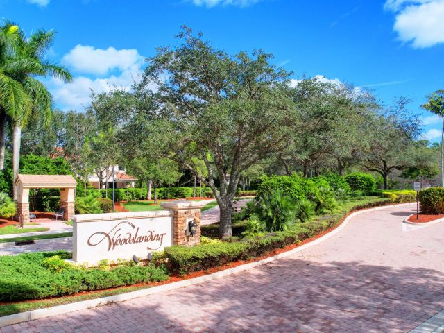 Продажа дома по адресу 8123 Woodslanding Trail - фото 6506615