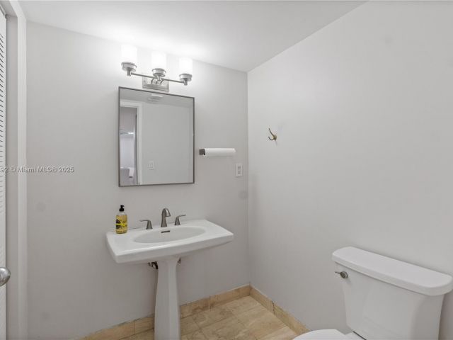 Продажа квартиры #215 - фото 7457878