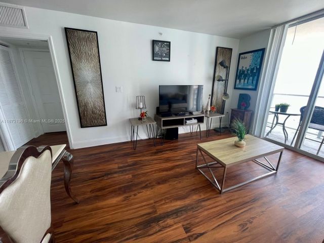 Квартира в аренду номер1805 - фото 7450114