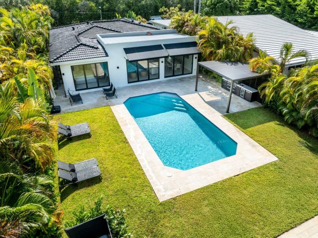 Продажа дома по адресу 7610 Bayside Lane - фото 6504316