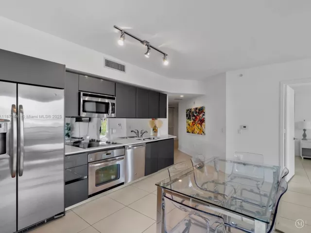 Продажа квартиры #802 - фото 6495458