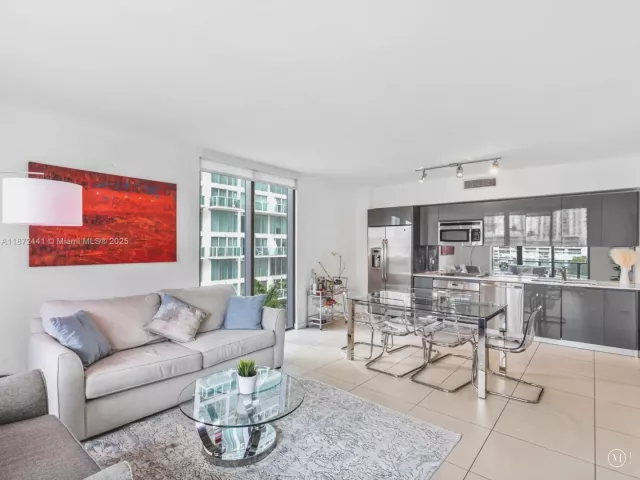 Продажа квартиры #802 - фото 6495454