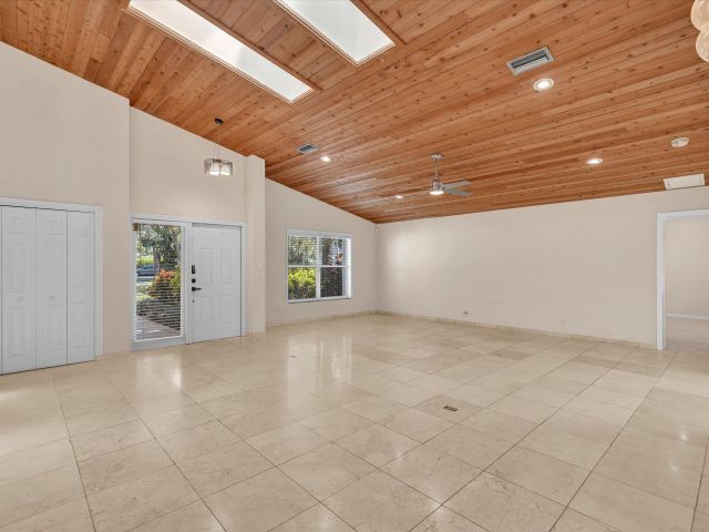 Продажа дома по адресу 7222 Carmel Court - фото 6503932