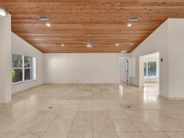 Продажа дома по адресу 7222 Carmel Court - фото 6503933