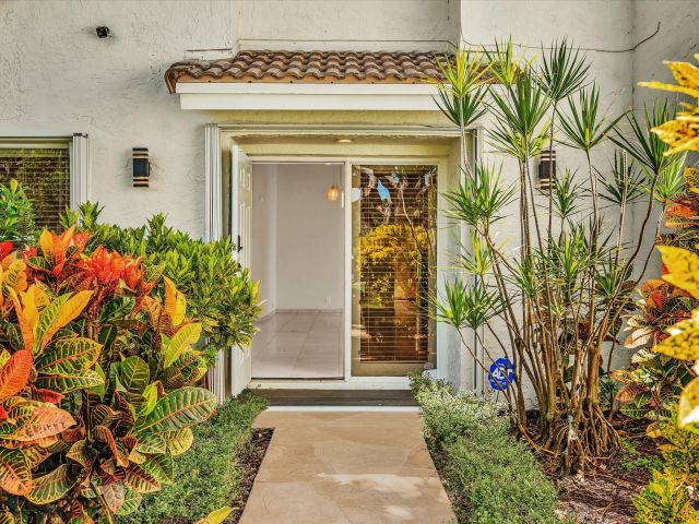 Продажа дома по адресу 7222 Carmel Court - фото 6503935