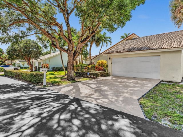 Продажа дома по адресу 7222 Carmel Court - фото 6503936