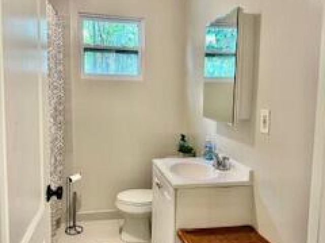 Продажа дома по адресу 304 SE 3rd Avenue - фото 6505027