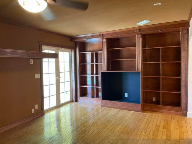 Дом в аренду по адресу 1775 SW 8th Street - фото 6503910