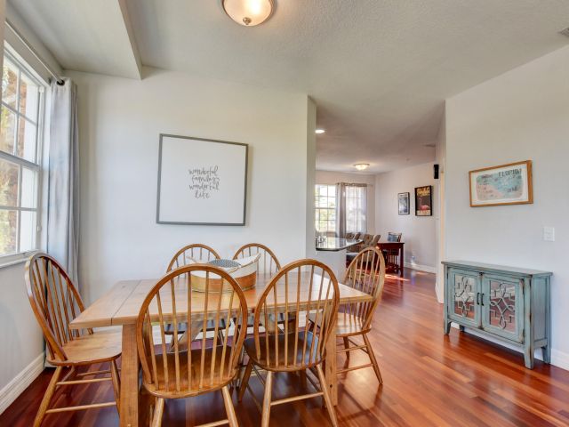 Дом в аренду по адресу 290 NE 5th Avenue 1 - фото 6505014