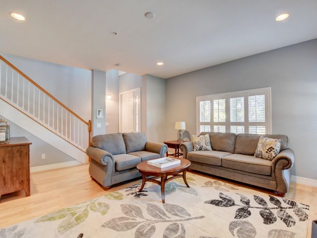 Дом в аренду по адресу 290 NE 5th Avenue 1 - фото 6505016