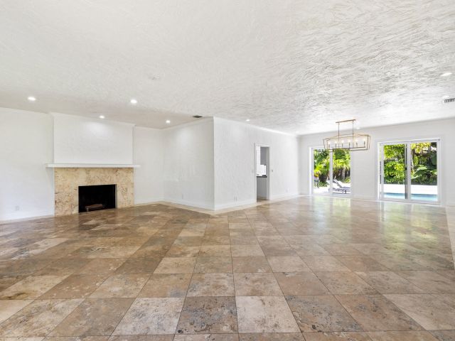 Дом в аренду по адресу 247 Plymouth Road - фото 6506386