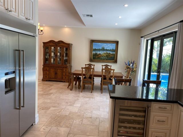 Продажа дома по адресу 343 S 190th St - фото 6537348